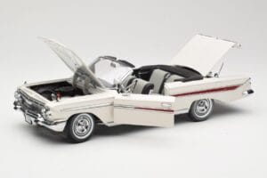 Chevrolet Impala Kabriolet Bela Sun Star 1:18 3405 Kovina – slika 2 od 8