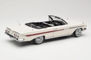 Chevrolet Impala Kabriolet Bela Sun Star 1:18 3405 Kovina – slika 3 od 8