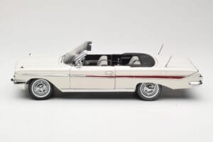 Chevrolet Impala Kabriolet Bela Sun Star 1:18 3405 Kovina – slika 4 od 8