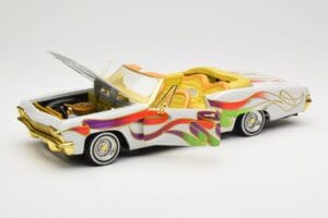 Chevrolet Impala Lowrider White Metallic Hot Wheels 1:18 27635 Kovina – slika 2 od 8
