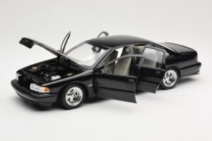 Chevrolet Impala SS Črn AUTOart 1:18 71091 Kovina – slika 2 od 8