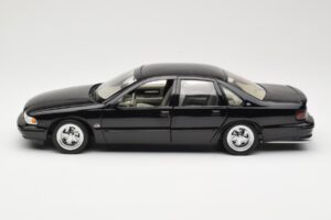 Chevrolet Impala SS Črn AUTOart 1:18 71091 Kovina – slika 4 od 8