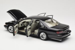 Chevrolet Impala SS Črn AUTOart 1:18 71091 Kovina – slika 5 od 8