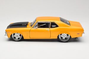 Chevrolet Nova SS Zlat Maisto 1:18 31083 Kovina – slika 4 od 8