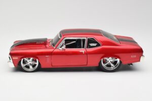 Chevrolet Nova SS Coupe Rdeč Maisto 1:18 31083-M1 Kovina – slika 4 od 8