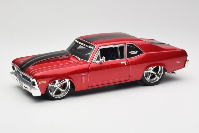 Chevrolet Nova SS Coupe Rdeč Maisto 1:18 31083-M1 Kovina