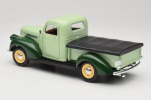 Chevrolet Pickup Zelena Solido 1:18 8063 Kovina – slika 7 od 8