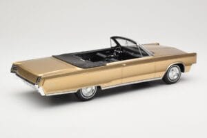 Chrysler Newport Kabriolet Gold Metallic BoS Models 1:18 BOS273 Smola – slika 2 od 6