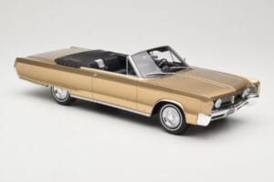 Chrysler Newport Kabriolet Gold Metallic BoS Models 1:18 BOS273 Smola – slika 4 od 6