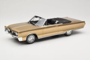 Chrysler Newport Kabriolet Gold Metallic BoS Models 1:18 BOS273 Smola