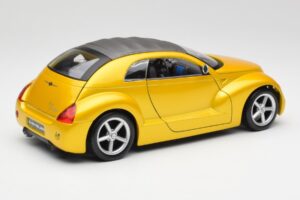 Chrysler Pronto Cruizer Zlat Maisto 1:18 37800 Kovina – slika 3 od 8