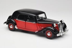 Citroen 15CV 6 Cyl Črn & Rdeč Valmy Maisto 1:18 56009 Kovina – slika 6 od 8