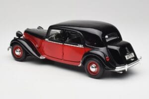 Citroen 15CV 6 Cyl Črn & Rdeč Valmy Maisto 1:18 56009 Kovina – slika 7 od 8