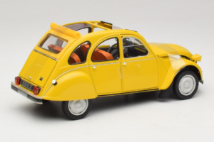 Citroen 2CV 6 Club Mimosa Yellow Norev 1:18 181496 Kovina – slika 2 od 6