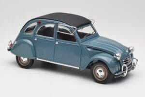Citroen 2CV Bleu Nuit Solido 1:18 8028 Kovina – slika 4 od 6