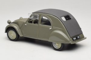 Citroen 2CV Zelen Maisto 1:18 50289 Kovina – slika 7 od 8