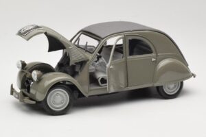 Citroen 2CV Siv Maisto 1:18 31834 Kovina – slika 2 od 8