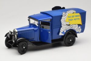 Citroen C4 F Pas de Pneus Trop Petit Moder Solido 1:18 151235-00 Kovina – slika 2 od 8