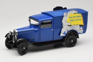 Citroen C4 F Pas de Pneus Trop Petit Moder Solido 1:18 151235-00 Kovina