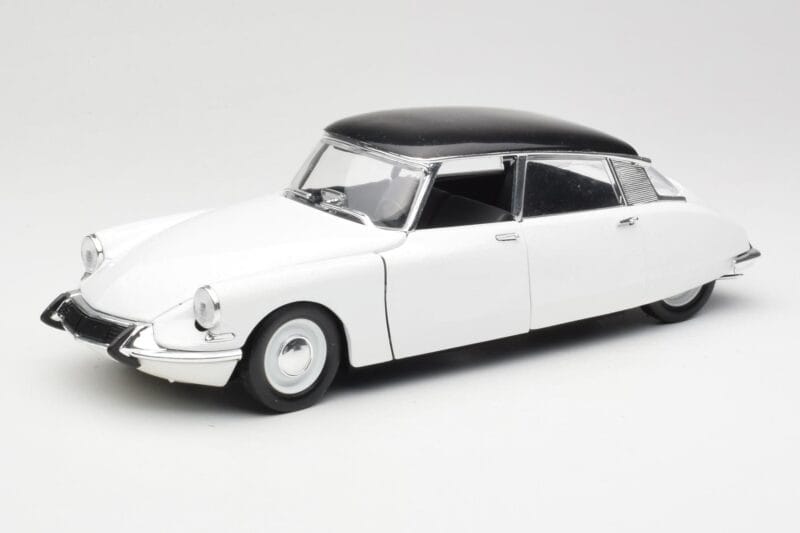 Citroen DS Berline Blanc Meije Solido 1:18 8033 Kovina