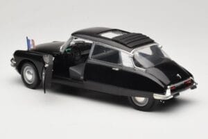 Citroen DS Presidentielle Siva Solido 1:18 8035 Kovina – slika 5 od 8