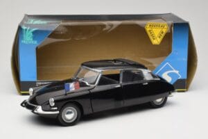 Citroen DS Presidentielle Siva Solido 1:18 8035 Kovina – slika 8 od 8