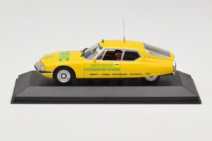 Citroen SM Maserati Unite Rapide d'Intervention Chimique Minichamps 1:43 400111091 Kovina