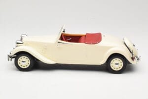 Citroen Traction Avant 11B Kabriolet Krem Norev 1:18 181440 Kovina – slika 3 od 6