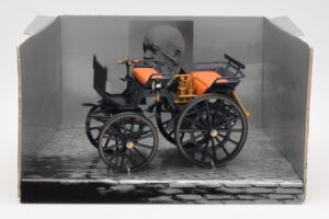 Daimler Motorkutsche 1886 Minichamps 1:24 B66040002 Kovina