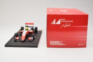 Dallara Mercedes F317 #4 M. Schumacher Prema Theodore Racing European F3 Champion 2018 Minichamps 1:18 517181804 Kovina – slika 6 od 6