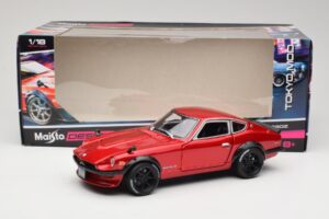 Datsun 240Z S30 Rdeč Maisto 1:18 32611 Kovina – slika 8 od 8