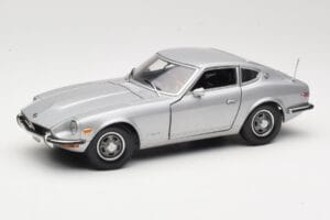 Datsun 240Z S30 Srebrna Sun Star 1:18 3503 Kovina
