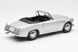 Datsun Fairlady 2000 SR311 Roadster Srebrna AUTOart 1:18 77432 Kovina – slika 3 od 8