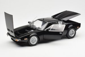 De Tomaso Pantera Črn Kyosho 1:18 08851BK Kovina – slika 2 od 8