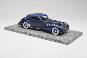 Delage D8-120 Kabriolet Two Tone Moder Minichamps 1:18 107115132 Smola – slika 4 od 6