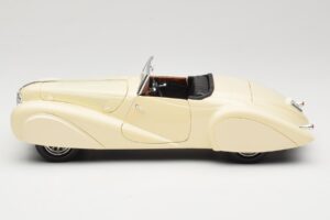 Delahaye Kabriolet Kremna Guiloy 1:18 68580 Kovina – slika 4 od 8