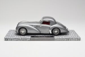 Delahaye Type 145 V12 Coupe Mullin Museum Minichamps 1:18 107116120 Kovina – slika 3 od 6