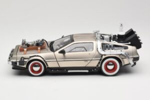 DeLorean DMC-12 Back to the Future Part III Sun Star 1:18 2712 Kovina – slika 4 od 8