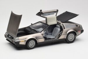 DeLorean DMC-12 LK Srebrna Sun Star 1:18 2701 Kovina – slika 2 od 8