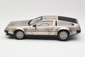 DeLorean DMC-12 LK Srebrna Sun Star 1:18 2701 Kovina – slika 4 od 8