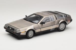 DeLorean DMC-12 Srebrn Sun Star 1:18 2703 Kovina