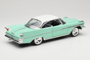 DeSoto Adventurer Zelen American Mint 1:18 92738 Kovina – slika 3 od 8