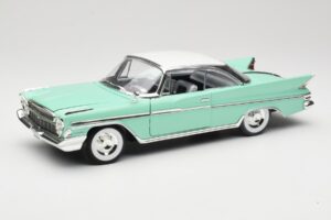 DeSoto Adventurer Zelen American Mint 1:18 92738 Kovina