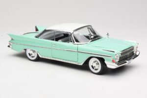 DeSoto Adventurer Zelena Road Signature 1:18 92738-R1 Kovina – slika 6 od 8