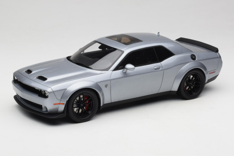 Dodge Challenger SRT Hellcat Redeye Srebrna GT Spirit 1:18 GT226 Smola