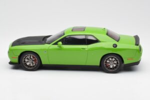 Dodge Challenger SRT Hellcat Zelena GT Spirit 1:18 GT168 Smola – slika 3 od 6