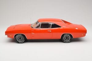 Dodge Charger Hemi Oranžen Otto 1:12 G060 Smola – slika 3 od 6