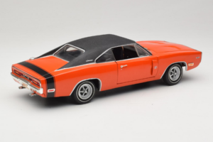 Dodge Charger R/T Oranžen & Črn American Muscle 1:18 39314 Kovina – slika 3 od 8