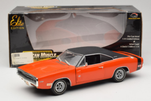 Dodge Charger R/T Oranžen & Črn American Muscle 1:18 39314 Kovina – slika 8 od 8