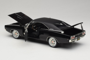 Dodge Charger R/T Steve McQueen Bullitt Movie Greenlight 1:18 12839 Kovina – slika 5 od 8